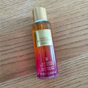 Victoria’s Secret body mist mango